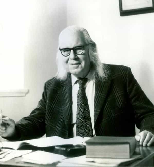 الفريد بيستون